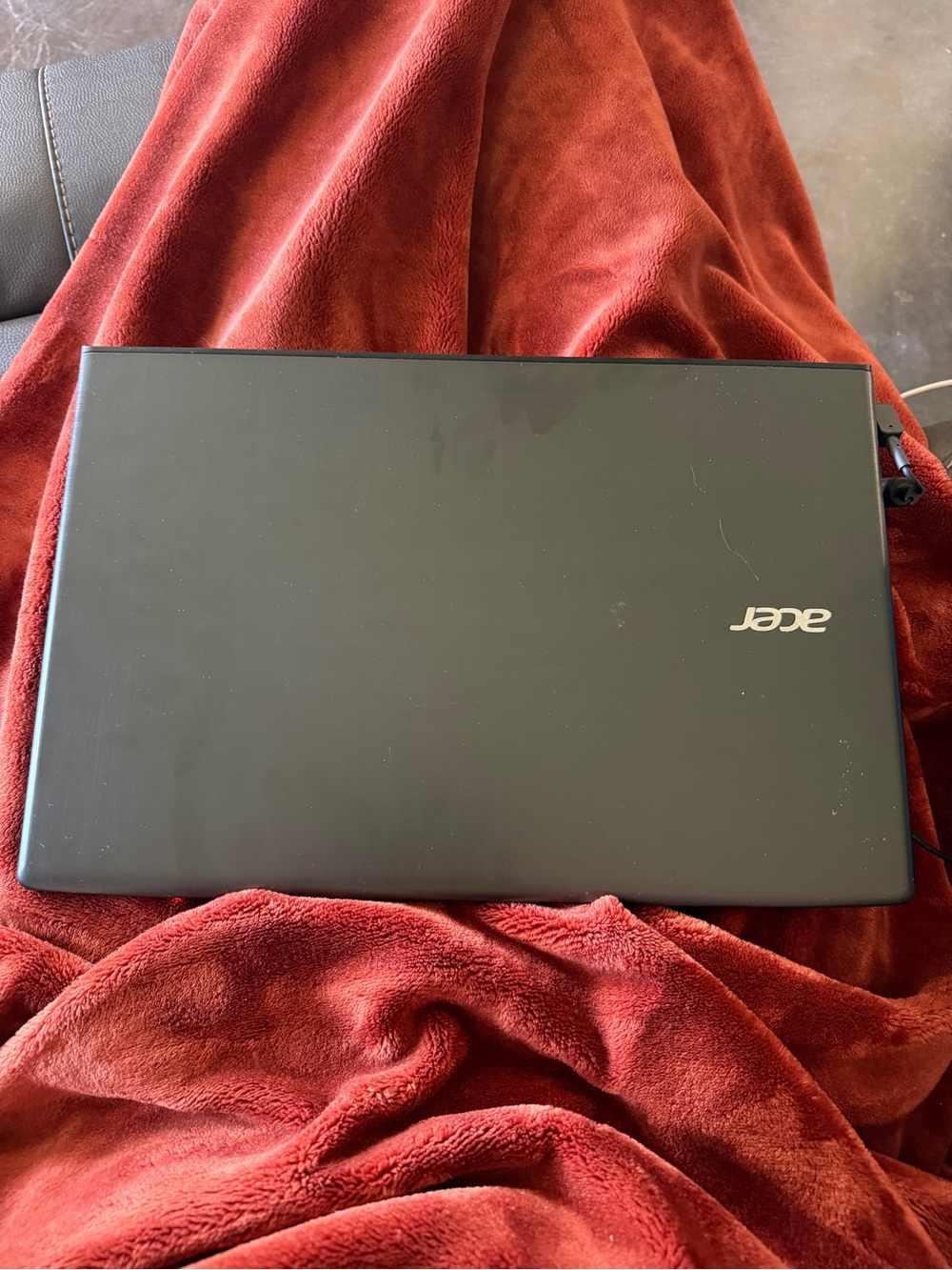 Acer Aspire E5-575 - FOR PARTS ONLY
